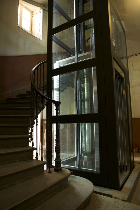 conception et pose d'ascenseur avec fosse réduite sur Toulouse