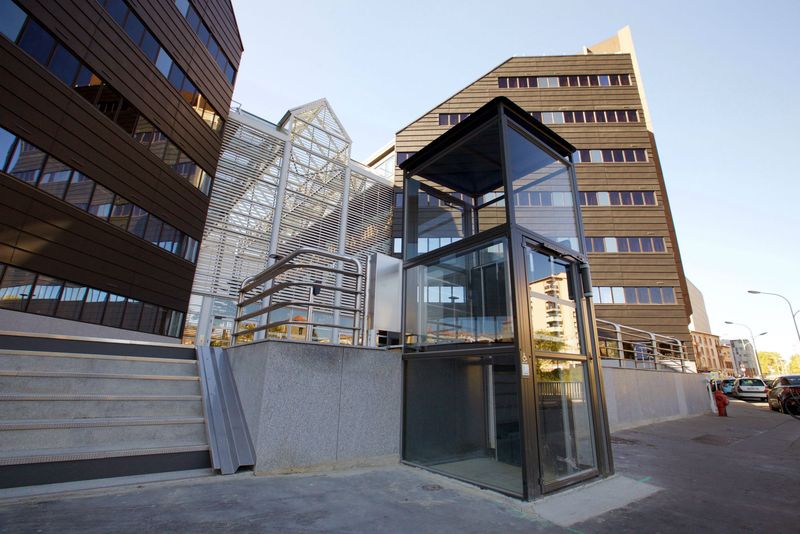 Élévateur pour personne à mobilité réduite installé à Toulouse